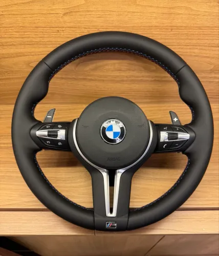 VOLANTE BMW M PERFORMANCE M3 