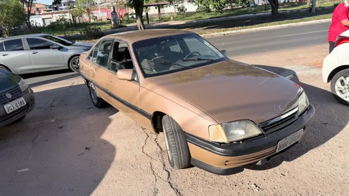 Chevrolet Omega GLS 2.2 / 2.0 (álcool) 1994