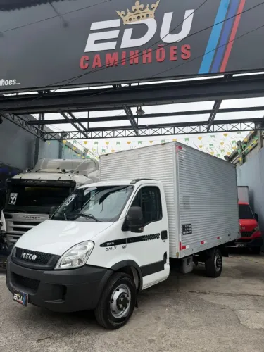 Iveco Daily Chassi 35s14 3.0 16V Diesel Mec. (e5) 2013