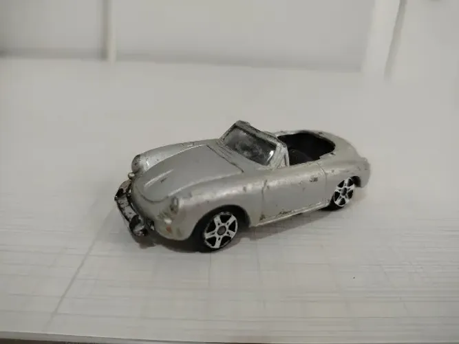 Miniatura Porsche 356 Convertible Maisto 1/64 Prateado