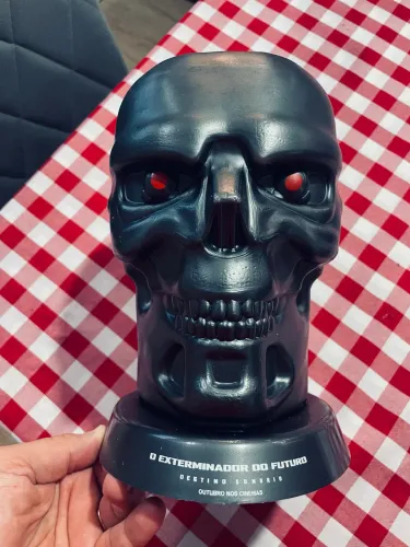 Balde de pipoca Exterminador do Futuro