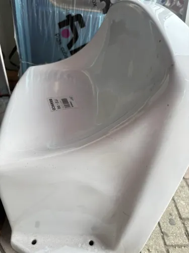 Tanque de louça branco 