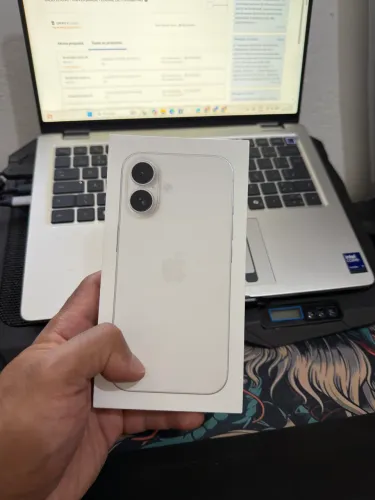 iPhone 16 256gb branco 
