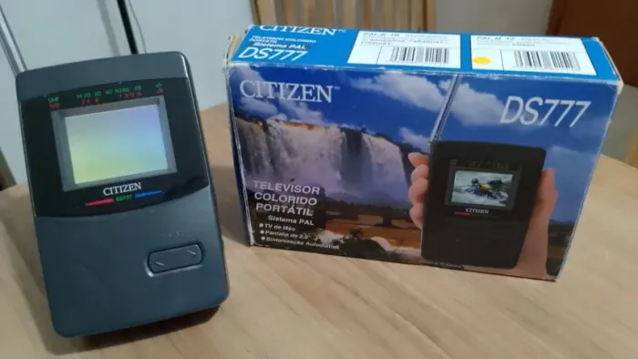 Para colecionadores! TV portátil analógica Citizen 2.2" sem defeitos