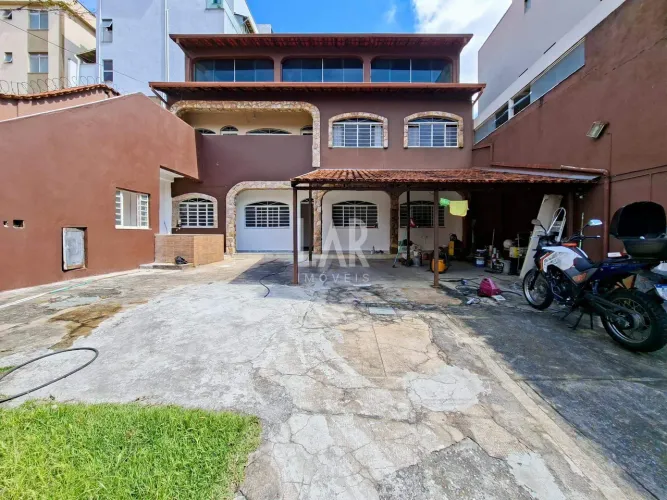 Casa para aluguel, 4 quartos, 2 vagas, Heliópolis - Belo Horizonte/MG
