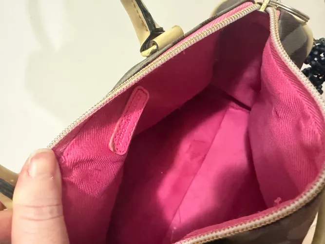 Bolsinha tote Victoria Secret