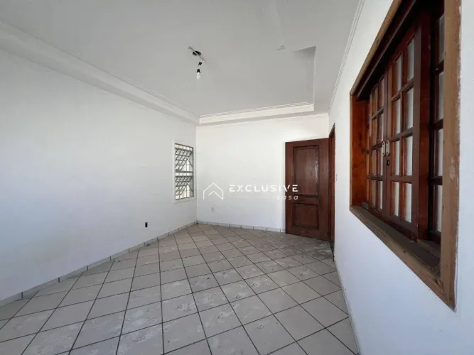 Casa com 3 dormitórios para alugar, 220 m² - Jardim São José - Caçapava/SP