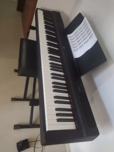 Teclado / Piano Yamaha p125