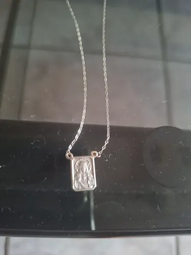 Escapulário ouro branco Vivara 