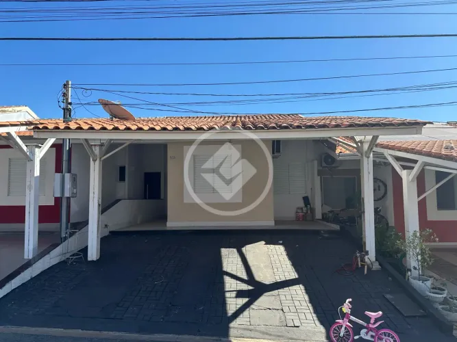 Casa em condomínio em Várzea grande com 2 quartos codigo: 162971