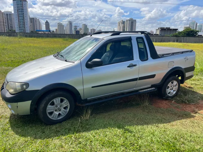 Fiat Strada Adv/adv Tryon 1.8 MPI Flex 8V CE 2006