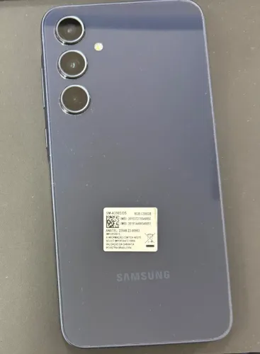Galáxia A 35 256gb 8gb ram