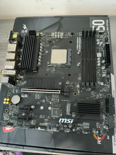 Kit upgrade Ryzen 7 3800x + b550 msi