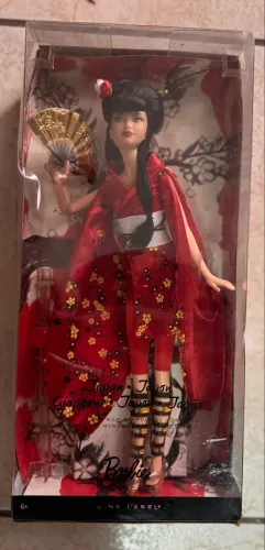 boneca colecionável Barbie Collector Dolls of the World Japan 2010 (Pink Label) da Mattel