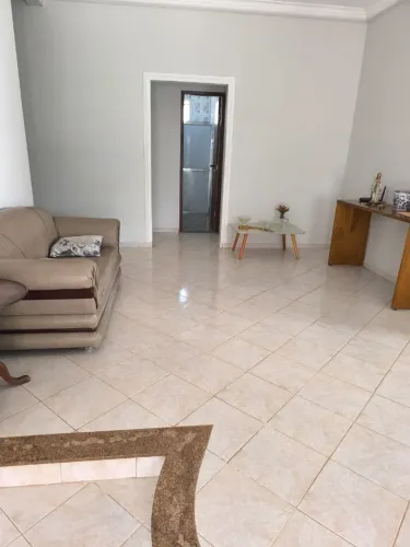 Casa em Lote 270 m²..Amplo Espaço !!!Augusta Mota 479.900.00