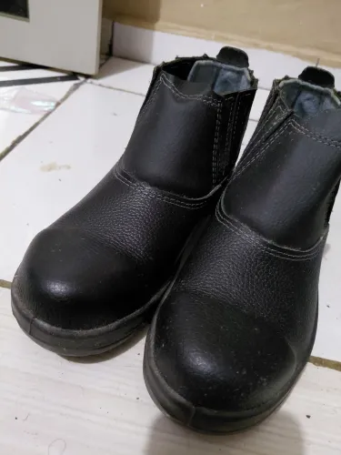 Bota bico de aço
