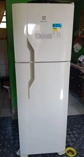 Geladeira Eletrolux Frost Free entrego