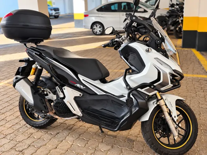 Honda ADV