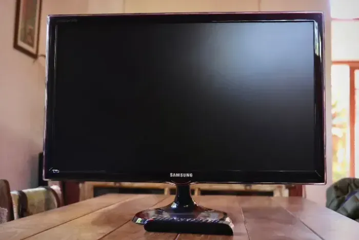 TV Monitor Samsung 27 Led com canais digitais