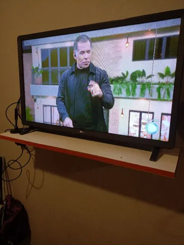 Tv LG Smart 32 toda boa !!! Sem controle