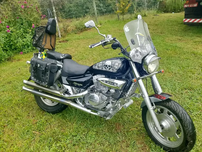 Motocicleta Kasinski mirage 