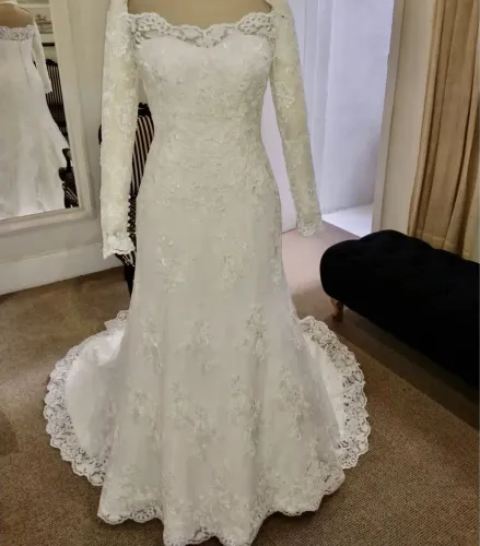 Vestido Noiva + véu 3,5m + saiote