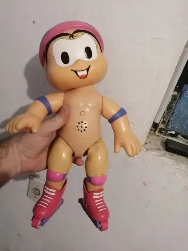Boneca Mônica patinadora pra conserto ou peças!