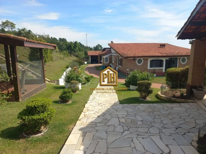 Chácara com 4 dormitórios à venda, 636 m² por R$ 2.500.000,00 - Portão - Atibaia/SP