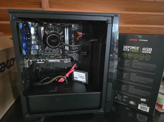 PC Gamer Completo i5 9ª Ger + GTX 1650 4GB (Nova) + 16GB RAM + Monitor LG 22" + Kit
