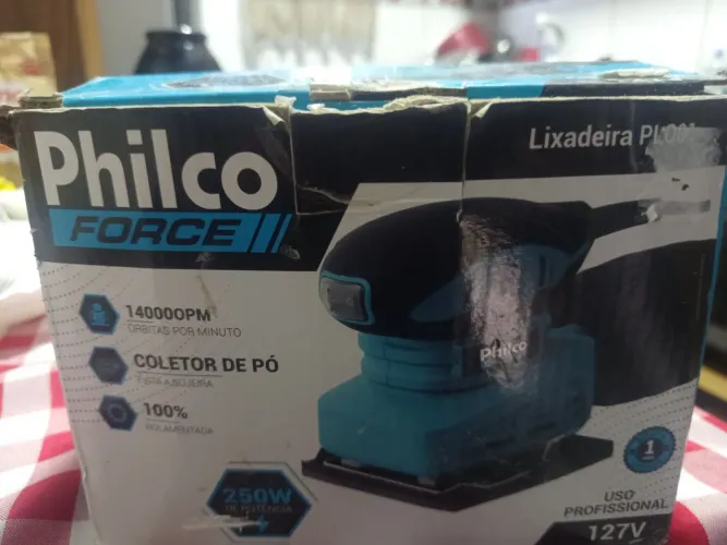 Lixadeira Philco 127v nova na caixa usada uma vez treme treme