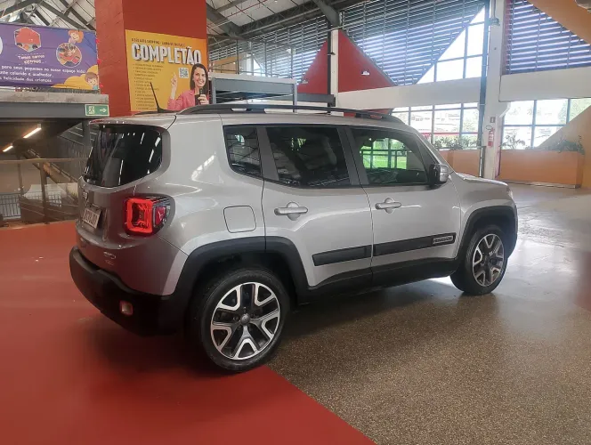 Jeep Renegade Longitude 1.8 4X2 Flex 16V Aut. 2021