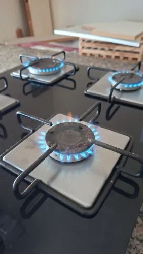 Cooktop 4 bocas funcionando perfeitamente 