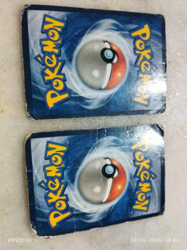Figurinha pokémon 
