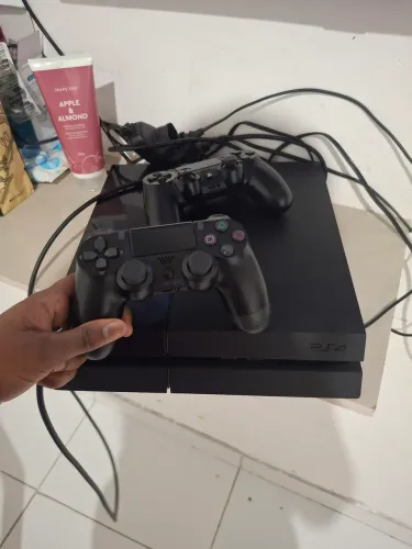 PS4