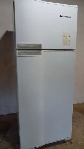 Desapegando geladeira continental