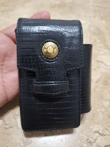 VICTOR HUGO Porta-cigarro.