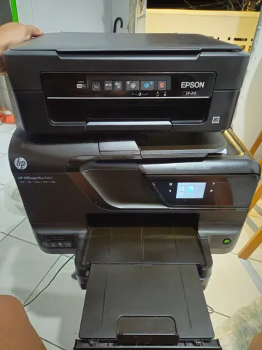 2 Impressoras HP Officejet Pro 8600 e Epson XP-214 (Leia abaixo)