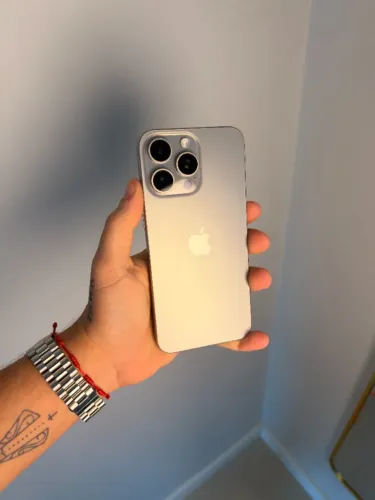 iPhone 15 Pro Max 256 GB Titânio natural , impecável, único dono