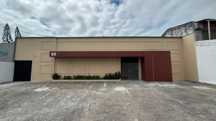 Casa comercial para aluguel em Parque Manibura