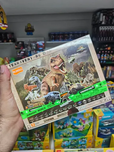 Display Blokees JURRASSIC WORLD 