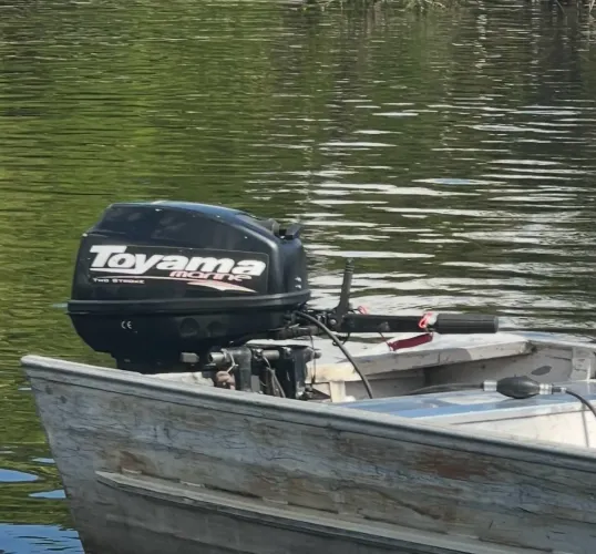 Vendo motor popa 15hp toyama
