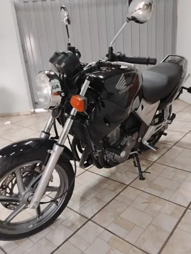 Cb 500 ano 2005