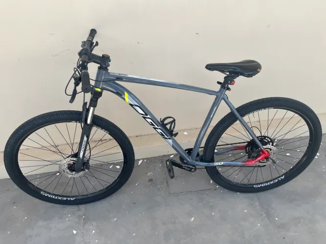 Bicicleta OGGI 7.0 Aro 29 Quadro 21 seminova com NF