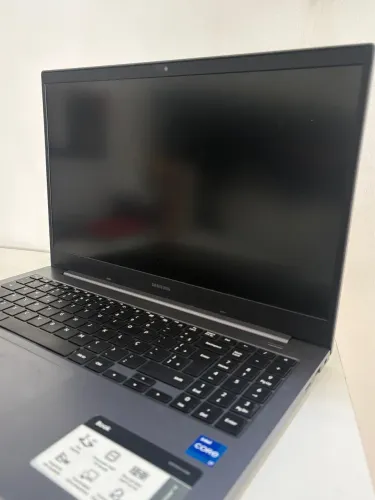 Notebook Samsung Book i7 11ª Geração | 8GB RAM | HD 1TB | Intel Iris Xe | Excelente Estado