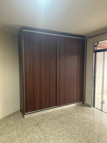 Armário 2,34x2,60 2 portas correr semi novo