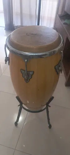 Par de Congas Shelter tamanhos 10 e 11 pol. com Suportes Individuais