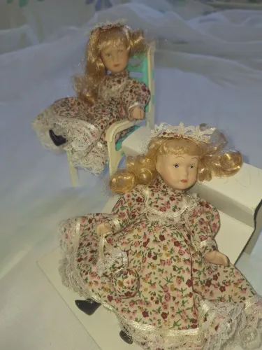 Pensando em vc COLECIONADOR , vendo estas BONECAS lindas bonecas de porcelana.