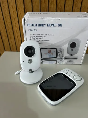 Babá Eletrônica Vídeo Semi-nova - Tela 3.2". Usada poucas vezes + Brinde 