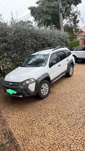 Fiat Palio Weekend Adventure Locker 1.8 Flex 2014