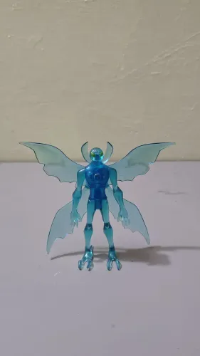 Friagem Translúcido Ben 10 Alien Force Bandai Usado